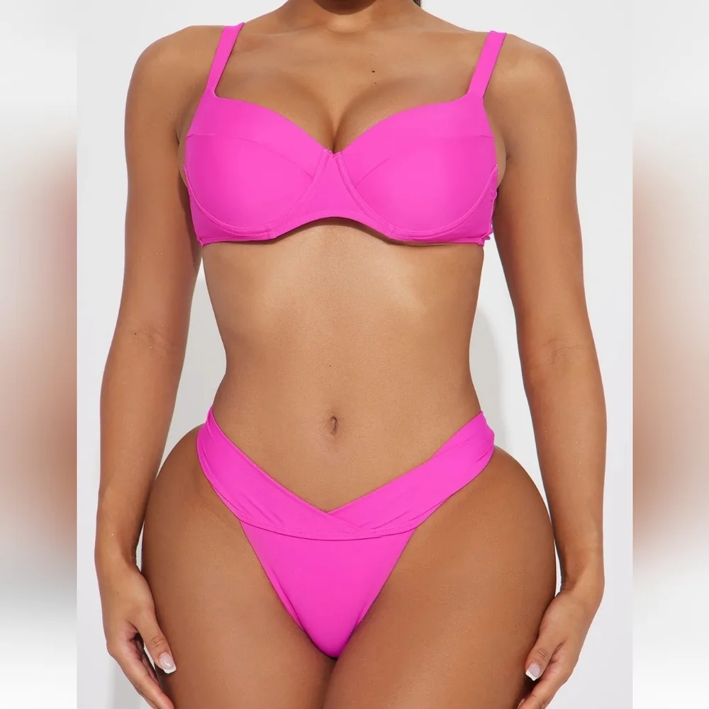 Hot Pink Bikini Set - Stylish Swimwear for Women‎ L Size
